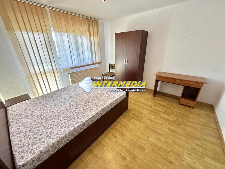 3 camere de inchiriat Bloc Nou Centru etaj 1 mobilat - 2