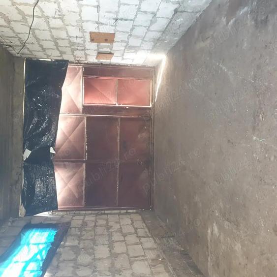 Casa Vadu Moldovei... 2 imobile...14 camere - 7