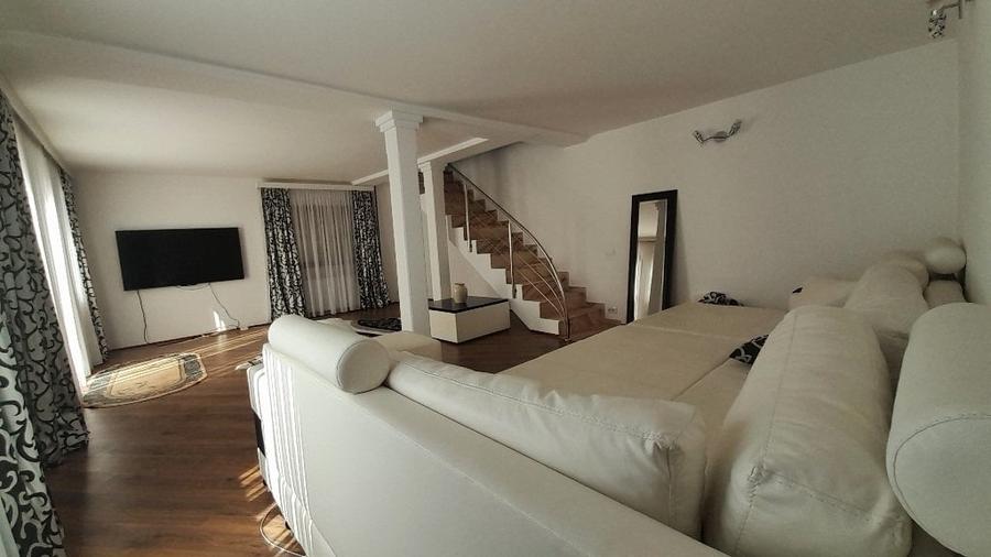 Vanzare proprietate - casa si teren  Voinesti Dambovita - 33