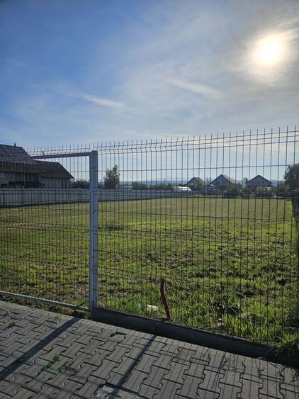 Teren ( 2 parcele a cate 1000mp ) de vanzare intravilan Reghin - 1