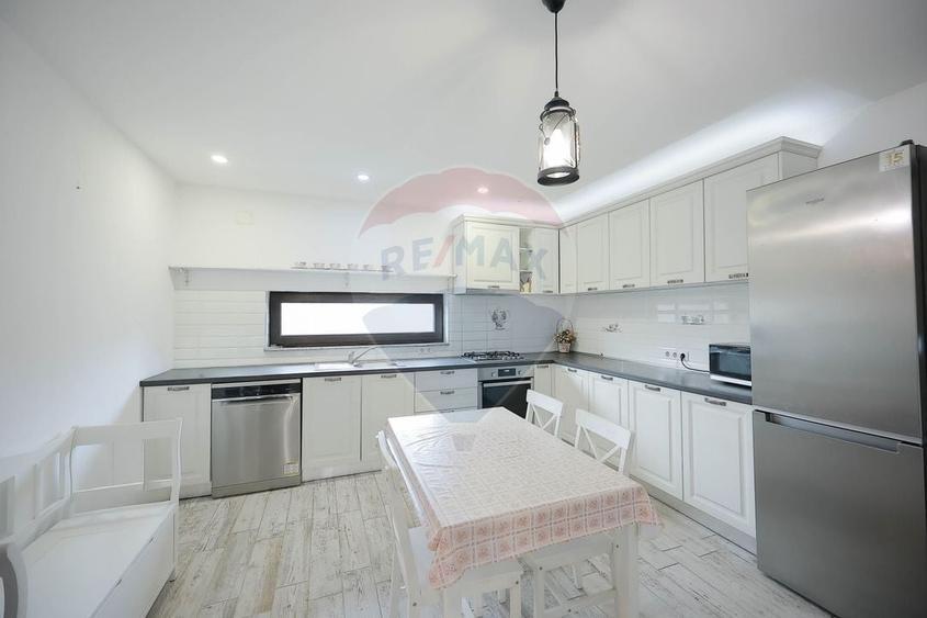 Casă 4 Camere cu Garaj, Construită de Proprietar, Cartier Episcopia - 8