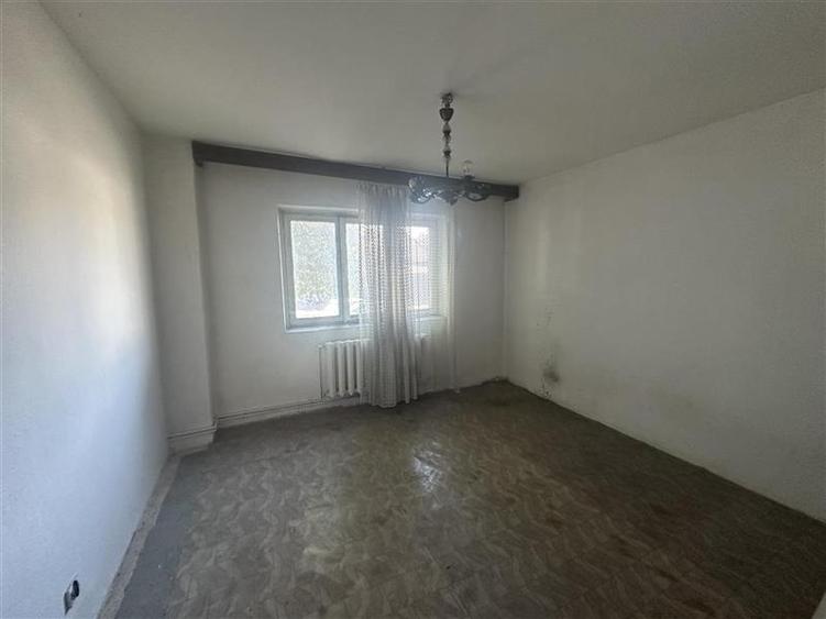 Decomandat, model mare cu centrală proprie Steaua - 7