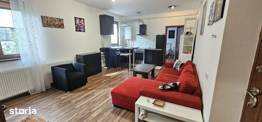 Apartament cu balcon ?i mobilier, 2 camere, etaj 1 - 3