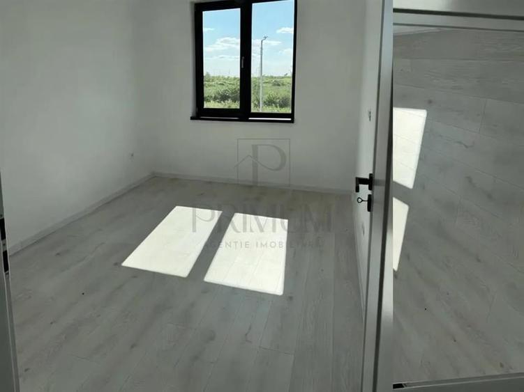 MEHALA - DUPLEX 4 cam - decomandat - P+1 - curte - spatios & luminos- - 5