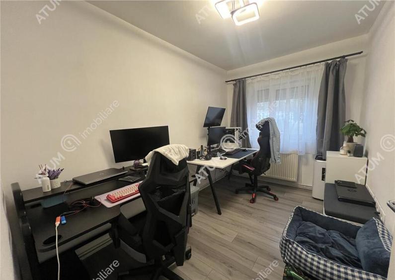 Apartament cu 3 camere decomandate si pivnita zona Valea Aur - 5