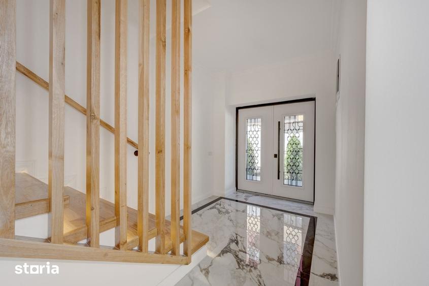 Casă cu 6 camere cu Teren 246 Mp în Centrul Civic