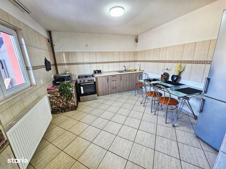 Vila cu 5 camere, posibilitate doua apartamente Zona Bereasca - 6