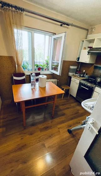 De vanzare apartament decomandat cu 3 camere - 2