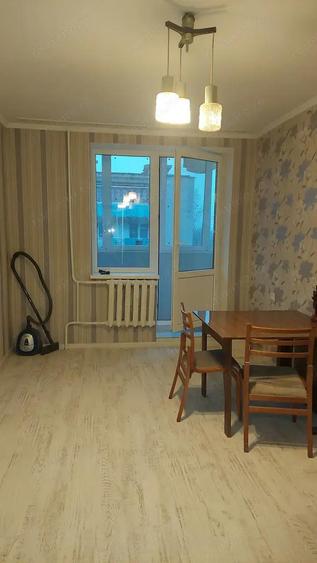 Ofer spre vanzare un apartament de 2 camere in zona Drumul Taberei - 3