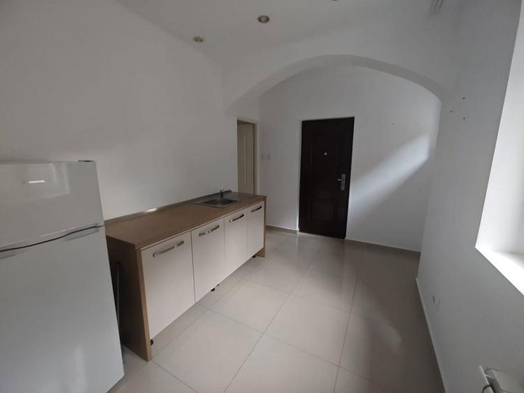 Inchiriere apartament - 3