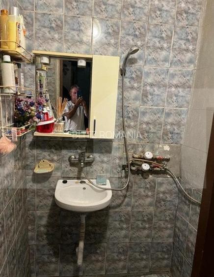 Apartament cu 2 camere semidecomandat, mobilat în Buziașului Apartament cu 2 camere semidecomandat, mobilat în Buziașului