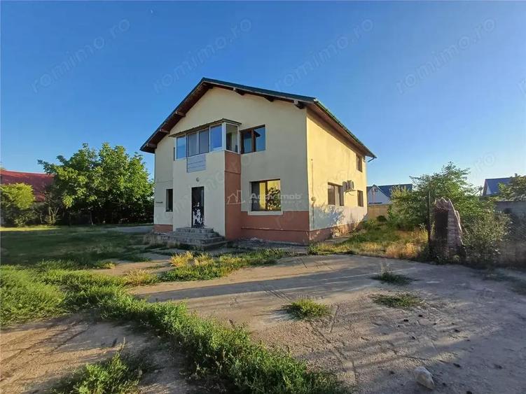 5 camere - 3 bai - 200 mp utili - teren 920 mp - Domnesti - Craitei - 5