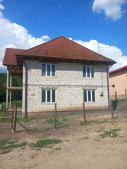 Casa de vanzare Casa de vanzare