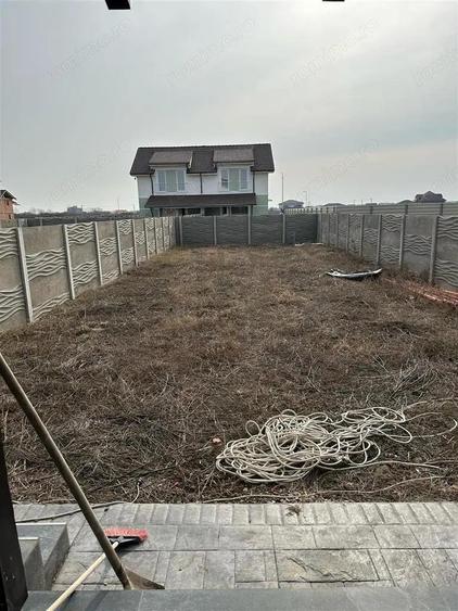 Duplex spatios - bucatarie inchisa - zona linistita - teren 375 mp - 6