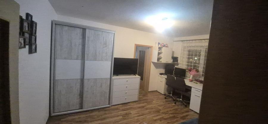 Apartament de vanzare - 5