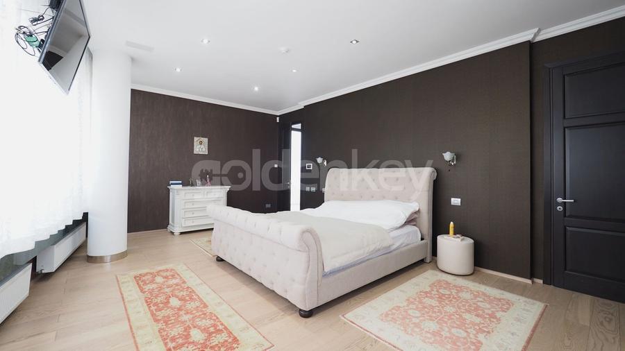 Vilă impresionantă pe un singur nivel | piscina | 2 garaje - 10