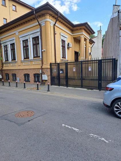 Vila ultracentrala de inchiriat - ideala pentru birouri firme - 1