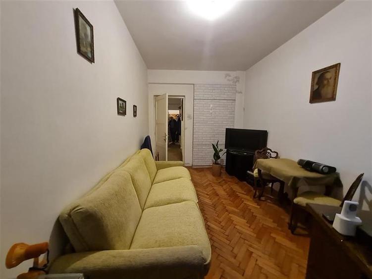 Decomandat pe 2 camere+ birou, etaj 1, Bulevardul Grivitei, Brasov - 47