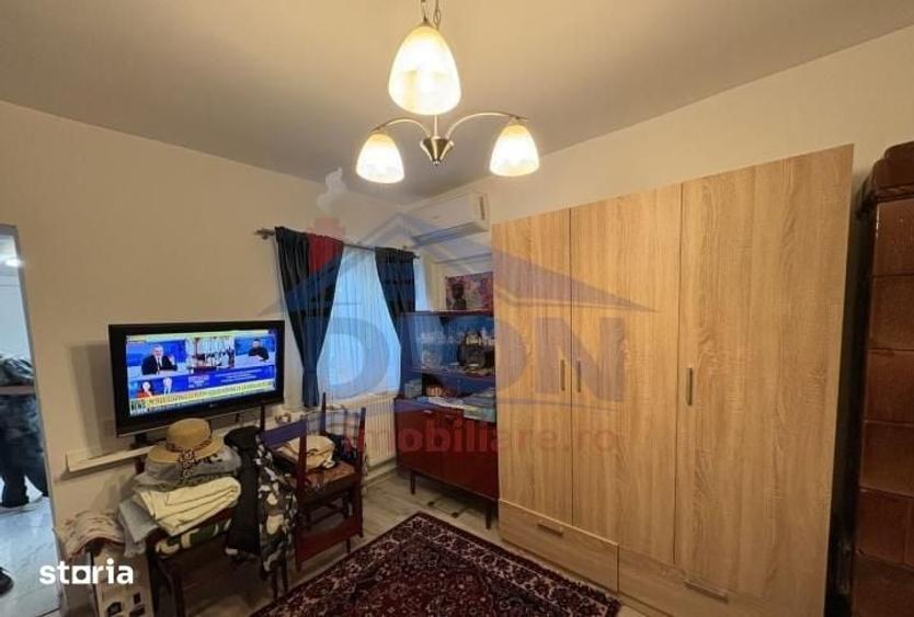 Casă cu 3 camere cu Teren 151 Mp în Berceni