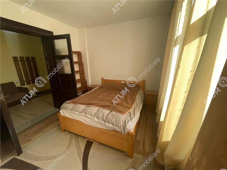 Apartament cu 2 camere decomandat, mobilat în Central