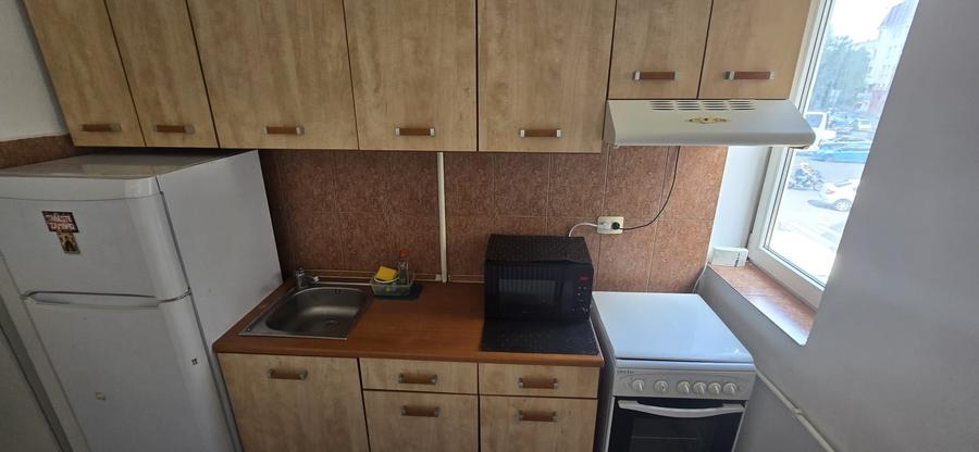 Apartament cu 2 camere semidecomandat în P-ța Universității