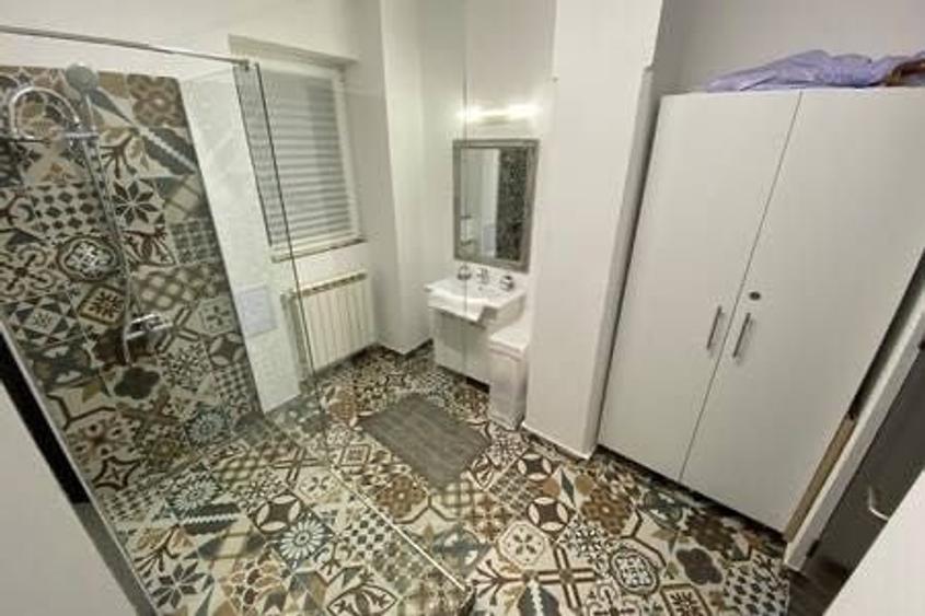 Garsonieră decomandată în Unirii