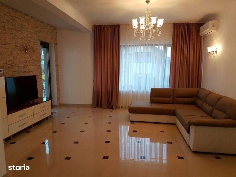 Casă cu 4 camere cu Teren 370 Mp în Central