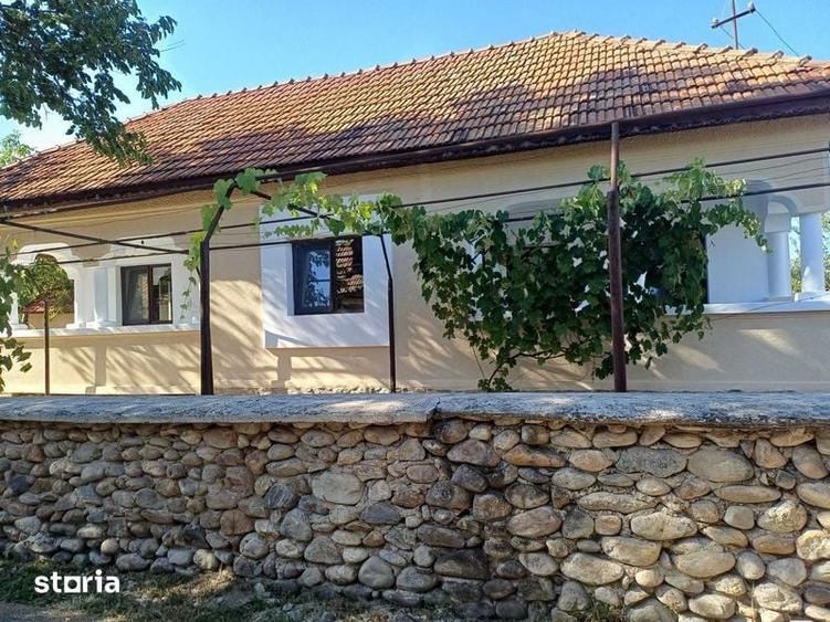 Casă cu 2 camere cu Teren 75 Mp în Lelești
