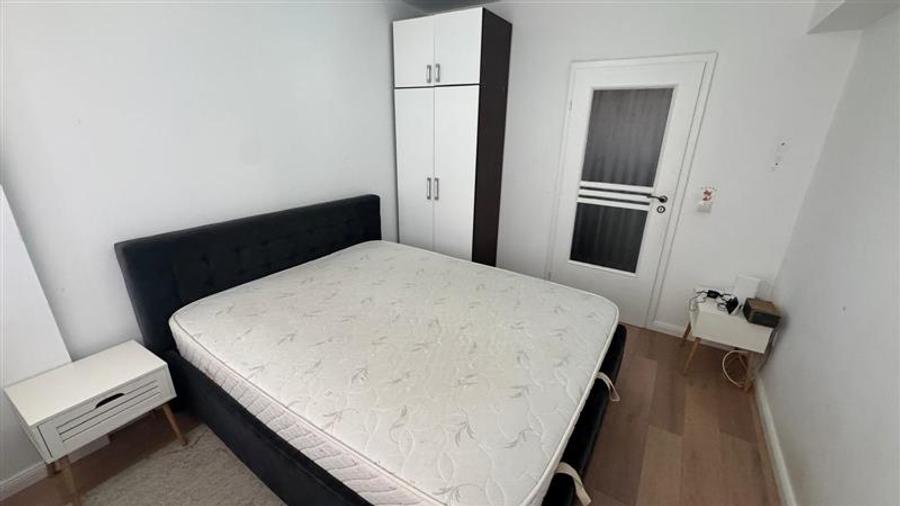 Apartament cu 3 camere decomandat, mobilat în Turnișor