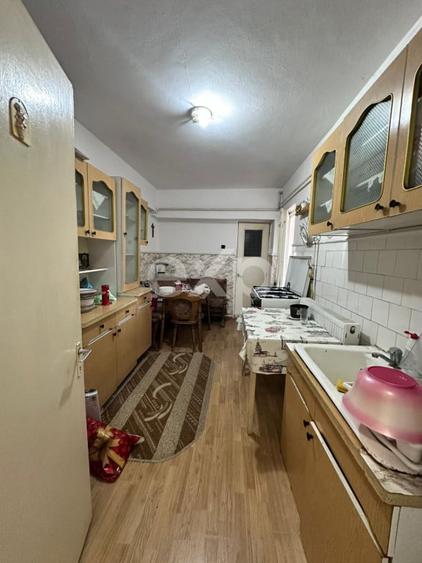 Apartament cu 4 camere decomandat, mobilat în Ultracentral