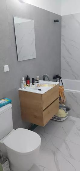Apartament cu 2 camere decomandat, mobilat în Ghencea