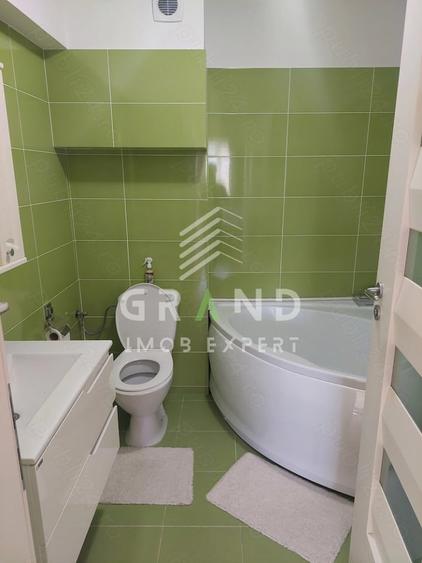 Apartament cu 3 camere decomandat, mobilat în Aurel Vlaicu