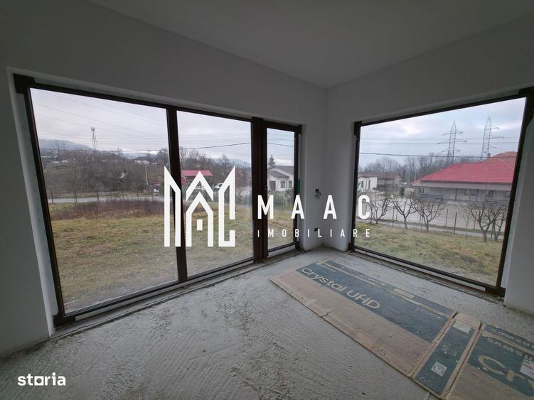 Casă cu 4 camere în Lupoaia