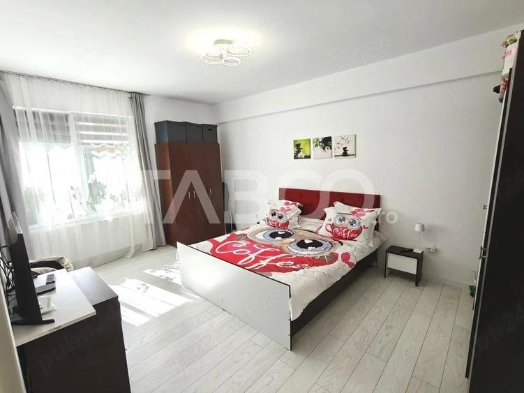 Apartament cu 3 camere decomandat în Turnișor