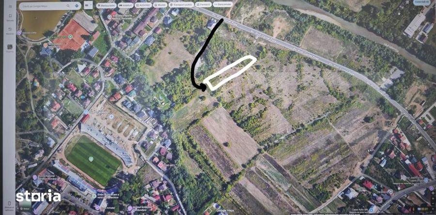 Teren de 2000 mp, în Central