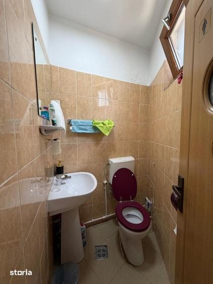 Spațiu comercial, de 90 mp, în Central