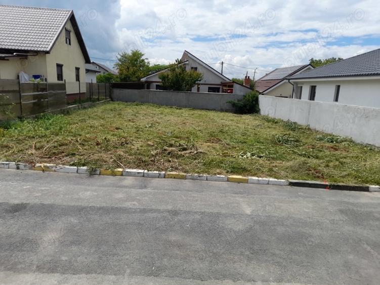 Teren intravilan 340 mp - Valu lui Traian - 46.000 euro  (Cod E5) - 4