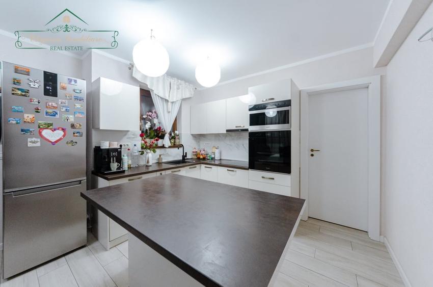 Vila moderna cu 4 camere, zona Westfield, Arad - 7
