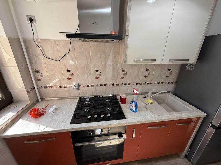 Ap 2 cam mobilat/utilat, complet renovat- etaj 2-bloc 6 etaje - 12