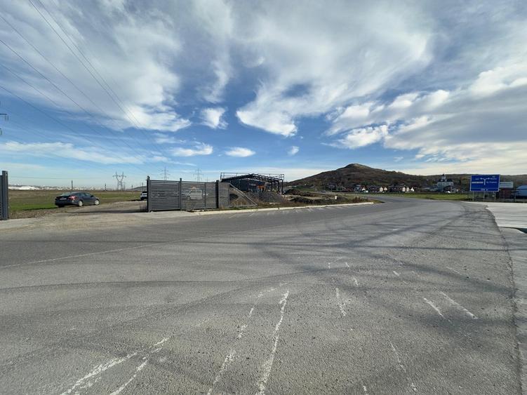 Spatiu 369mp, Rond Uricani, aproape de Metro - 6