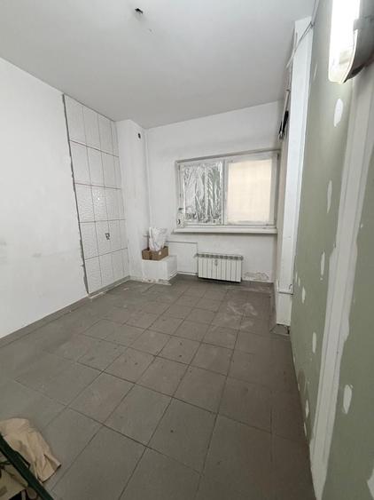 Zona Nerva Traian - Cotavian Goga 80 mp trafic intens - 4