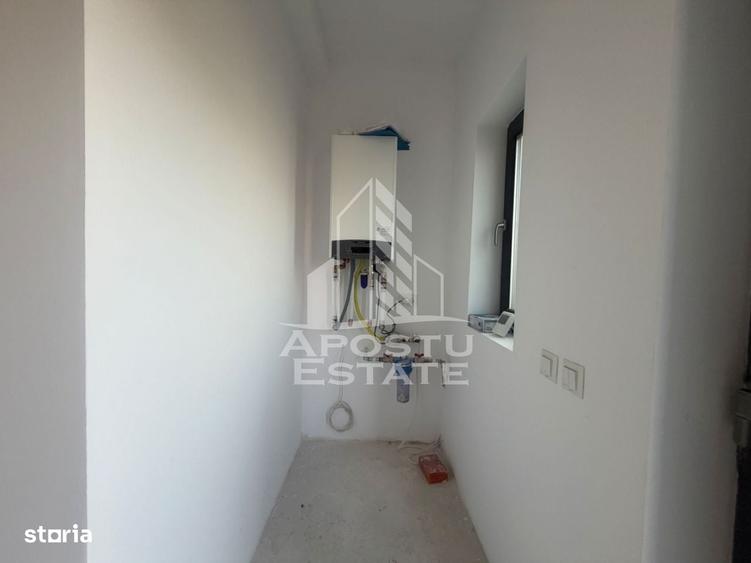 Casă cu 4 camere în Sânandrei
