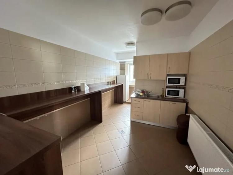 Spațiu comercial, de 195 mp, în Central