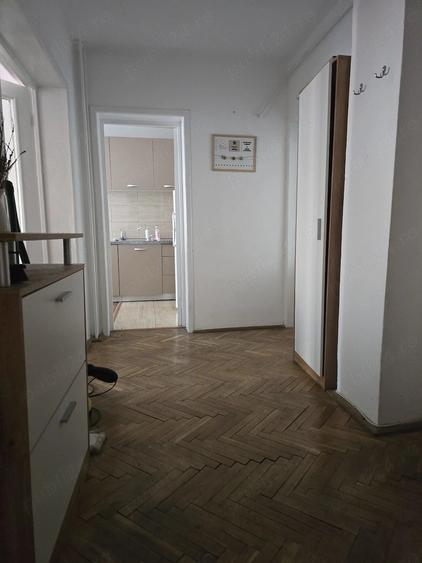 Garsoniera etaj 1 UMT balcon baie si bucatarie din constructie amenajata integral mobilata utilata - 8