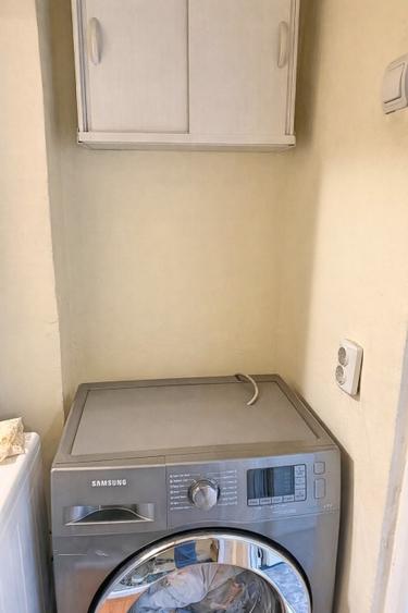 Inchiriez apartament 3 camere - 3