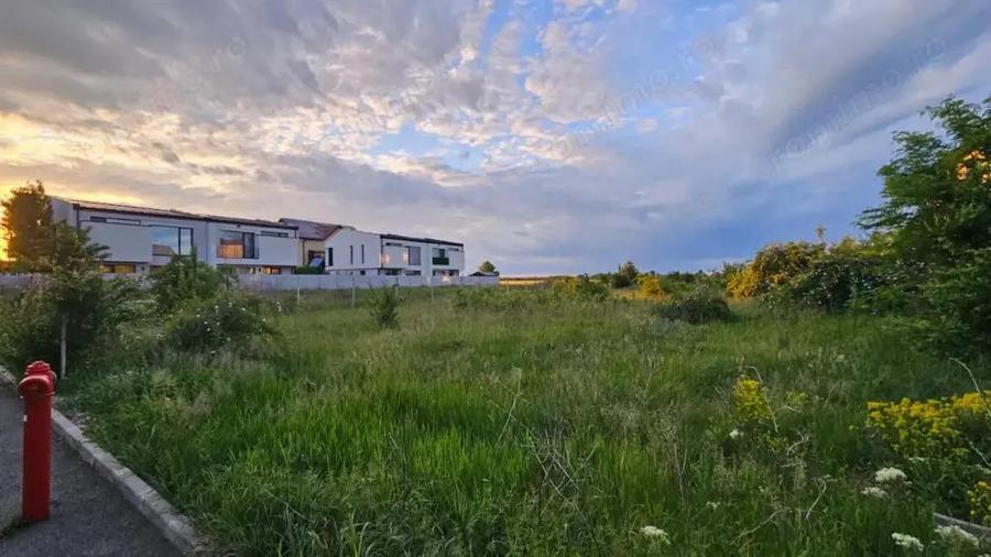 Teren - Oras Otopeni - 3