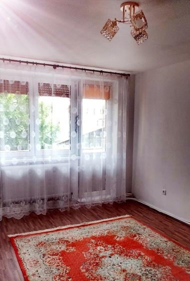 Apartament 2 camere, etaj 1 Blaj, renovat - 1