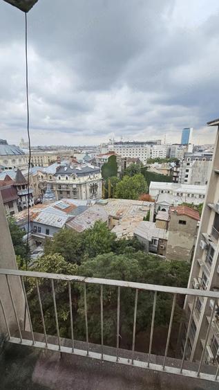 Vand apartament cu 2 camere ultracentral Bulevard Magheru, sector 1 - 3