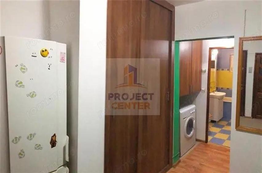 Apartament decomandat, doua camere de inchiriat, Bere - 1