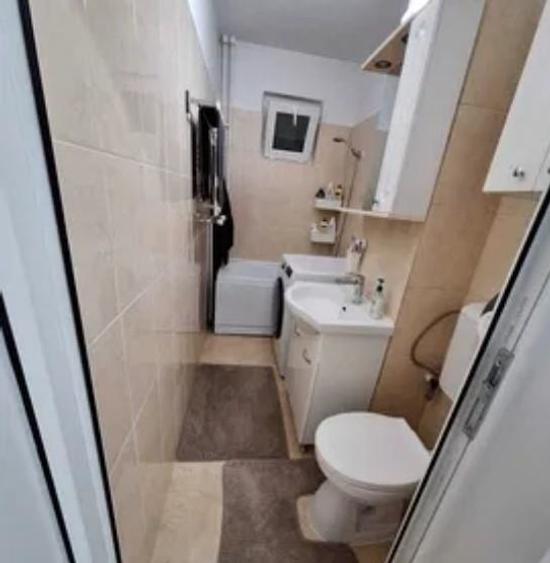 Apartament 3 camere de vanzare zona vest - 5